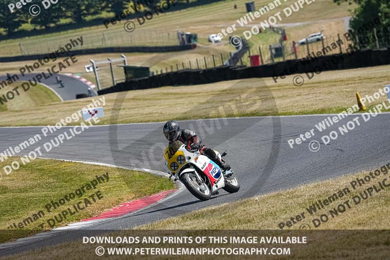 cadwell park;cadwell park photographs;cadwell trackday photographs;enduro digital images;event digital images;eventdigitalimages;peter wileman photography;racing digital images;trackday digital images;trackday photos